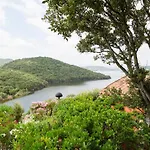 Aldiola Country 4*