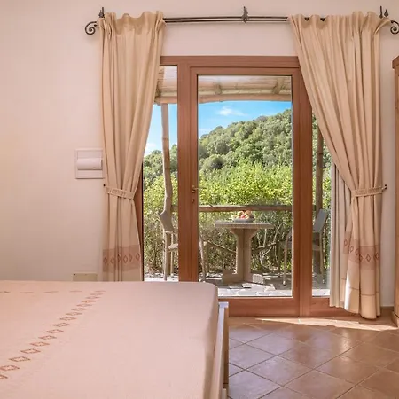 Aldiola Country 4*