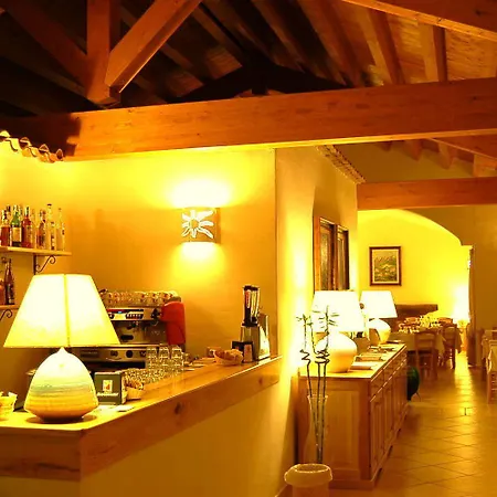 Aldiola Country 4*