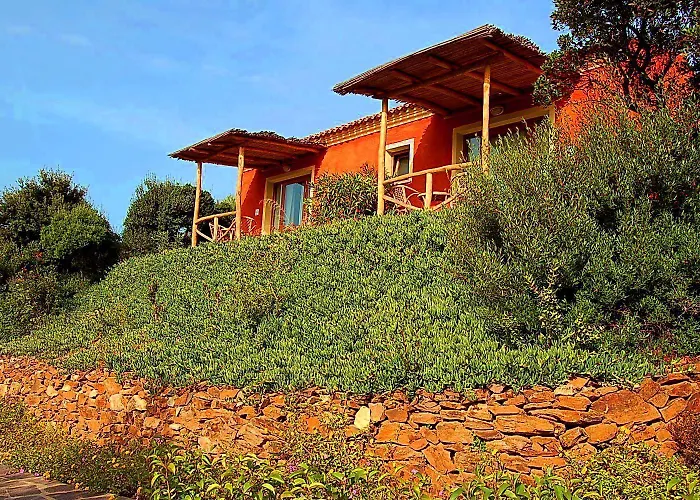 Aldiola Country 4*