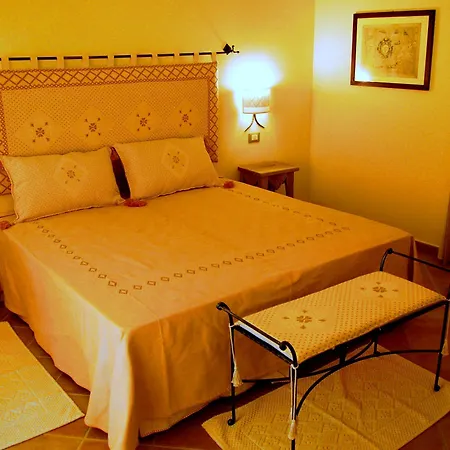 Aldiola Country 4*